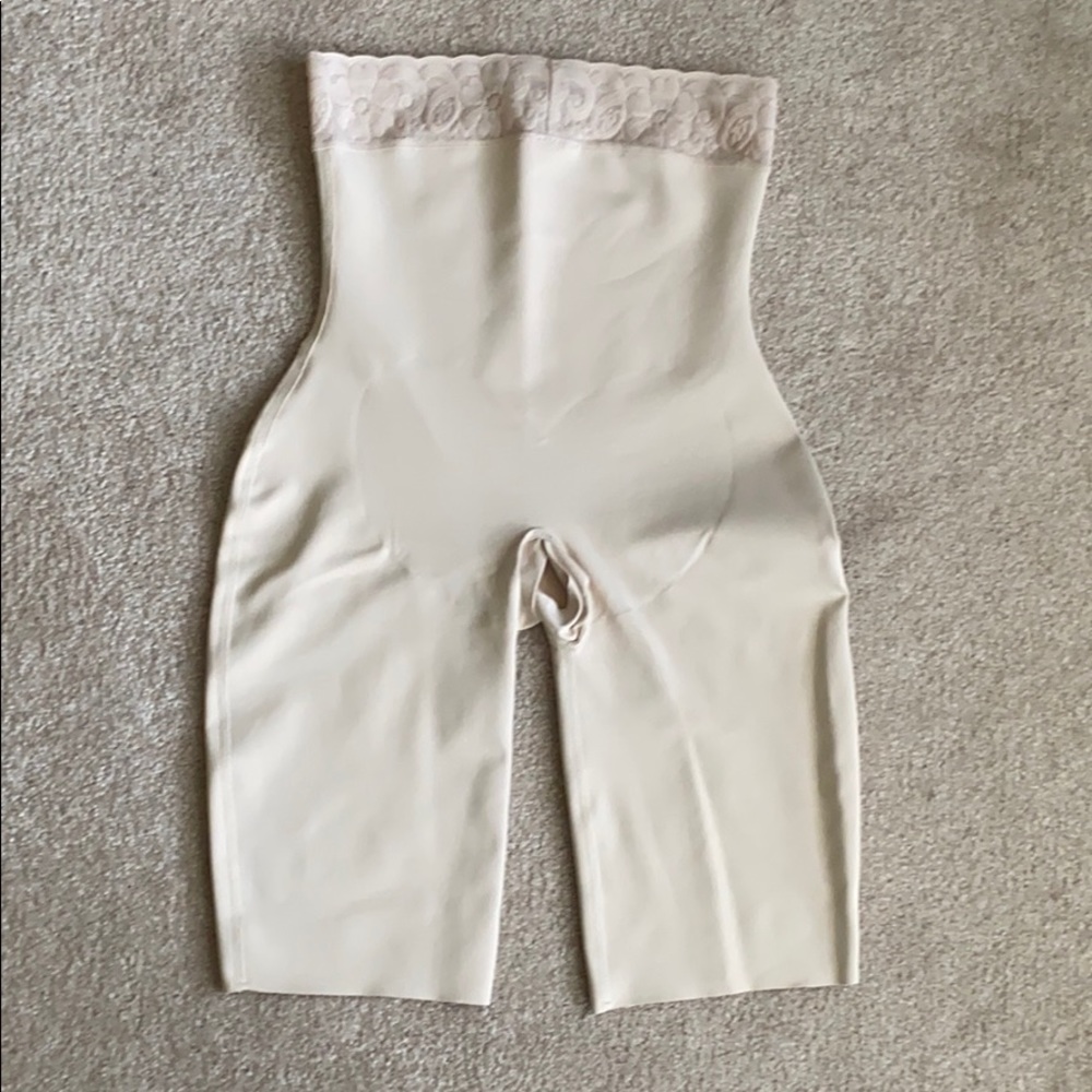 NWOT Wonderlul Kardashian Shapewear - Picture 6 of 11